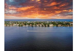 105 Half Moon Circle B1, Hypoluxo, FL 33462 - MLS#R11089187