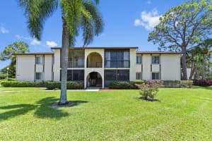302 Knotty Pine Circle D-1, Greenacres, FL 33463 Sold 06/24/25