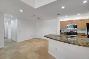 3207 Clint Moore Road Apt 206, Boca Raton, FL 33496 - MLS#R11089269