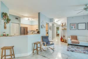 360 Crestwood Circle 202, Royal Palm Beach, FL 33411 - MLS#R11089270