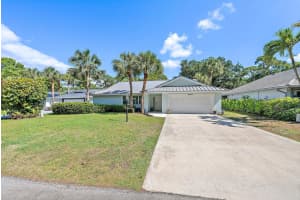 5851 Stonewood Court, Jupiter