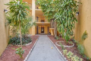 4364 Nw 9th Avenue 16-3d, Deerfield Beach