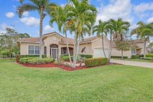 5777 Sw Longspur Lane, Palm City