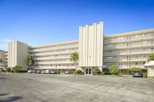 44 Yacht Club Drive 212, North Palm Beach
