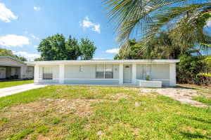 618 Coconut Avenue N, Port Saint Lucie, FL 34952 Sold 06/25/25