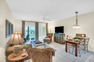 5040 Harmony Circle 205, Vero Beach, FL 32967 - MLS#R11089489