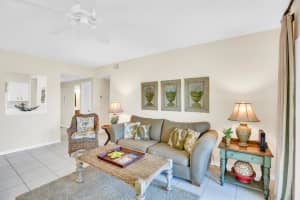 5040 Harmony Circle 205, Vero Beach, FL 32967 - MLS#R11089489