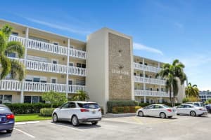 432 Grantham B, Deerfield Beach, FL 33442 - MLS#R11089520