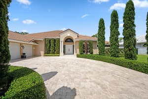 1697 Mayacoo Lakes Boulevard, West Palm Beach, FL 33411 - MLS#R11089564