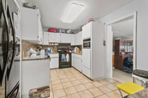 933 S Ridge Street, Lake Worth Beach, FL 33460 - MLS#R11089578