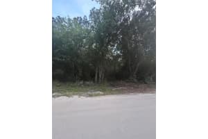 8995 22nd Street, Vero Beach, FL 32966 - MLS#R11089589