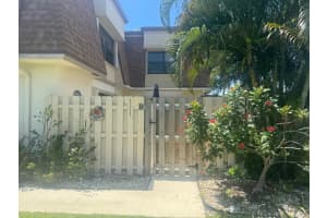 2633 Nw 7th Court B, Delray Beach