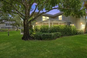 2423 Sw Danbury Lane, Palm City