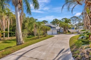 1013 SE Kitching Cove Lane, Port Saint Lucie, FL 34952 Sold 07/31/25