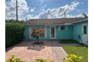 442 Griswold Drive, Lake Worth Beach, FL 33461 Sold 07/31/25