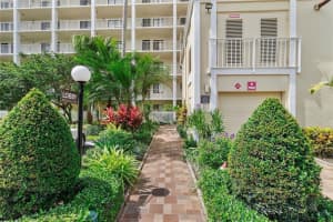 7290 Kinghurst Drive 402, Delray Beach, FL 33446 - MLS#R11089918