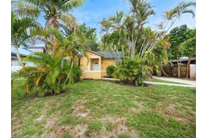 1230 NE 1st Avenue, Fort Lauderdale, FL 33304 - MLS#R11089927
