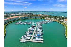 17 Harbour Isle Drive W Ph03, Hutchinson Island, FL 34949 - MLS#R11089936