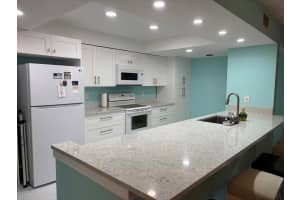 825 Egret Circle 205, Delray Beach, FL 33444 - MLS#R11089946