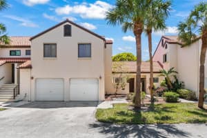 7 Via De Casas Sur 102, Boynton Beach