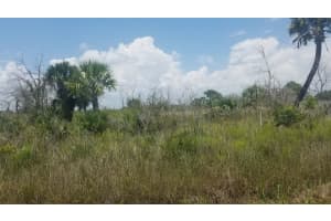 - NW 302, Okeechobee, FL 34972 - MLS#R11089960
