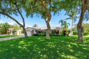 639 Mallard Drive, Delray Beach, FL 33444 Sold 09/29/25