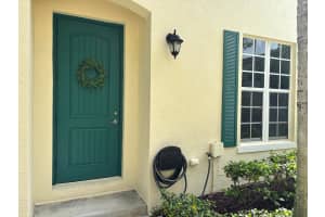 275 SW 7th Court, Pompano Beach, FL 33060 - MLS#R11090013