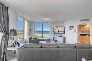 2400 Ocean Drive, Fort Pierce, FL 34950 - MLS#R11090043