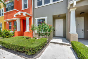 609 Amador Lane 4, West Palm Beach, FL 33401 Sold 11/12/25