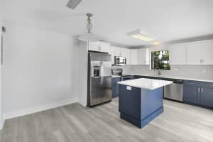 1402 Nebraska Avenue 3b, Fort Pierce, FL 34950 - MLS#R11090054