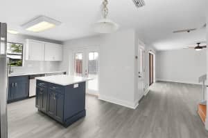 1402 Nebraska Avenue 3b, Fort Pierce, FL 34950 - MLS#R11090054