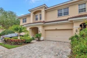 236 SW Otter Run Place, Stuart, FL 34997 Sold 07/28/25