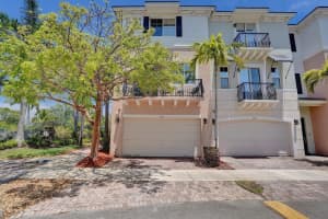 632 Nw 38th Circle, Boca Raton