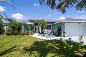 2720 SE Kern Road, Port Saint Lucie, FL 34984 - MLS#R11090172