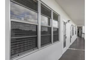 424 Southampton B 424, West Palm Beach, FL 33417 Sold 11/04/25