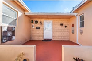 6260 Sw 10th Court, North Lauderdale