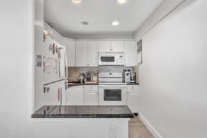 2455 NE 51st Street E102, Fort Lauderdale, FL 33308 - MLS#R11090258