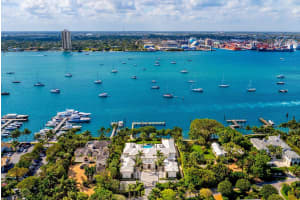 1350 N Lake Way, Palm Beach, FL 33480 Sold 12/29/25