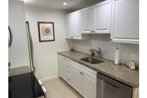 1033 Guildford B 1033, Boca Raton, FL 33434 Sold 08/27/25