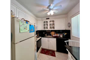 100 Sheffield E, West Palm Beach, FL 33417 Sold 08/18/25