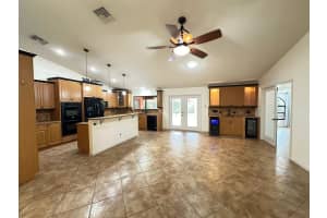 1180 SW Mirror Lake Cove, Port Saint Lucie, FL 34986 - MLS#R11090582