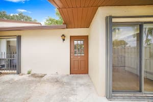 1017 Green Pine Boulevard E E, West Palm Beach, FL 33409 Sold 11/25/25