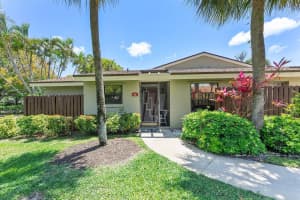 11 Meadows Drive, Boynton Beach, FL 33436 - MLS#R11090775