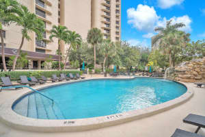 2480 Presidential Way 303, West Palm Beach