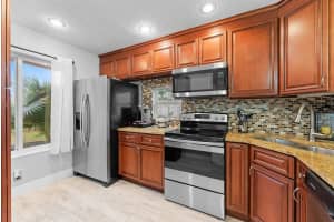 3906 Circle Lake Drive, West Palm Beach, FL 33417 Sold 08/15/25