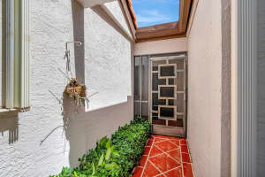 6078 Sunny Pointe Circle, Delray Beach, FL 33484 Sold 06/20/25