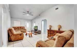 339 NW 5th Avenue, Delray Beach, FL 33444 - MLS#R11091087