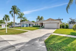 1181 Larch Way, Wellington, FL 33414 - MLS#R11091169