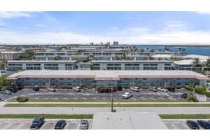 117 Lehane Terrace 201, North Palm Beach