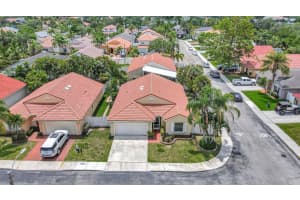 16590 NW 9th Street, Pembroke Pines, FL 33028 - MLS#R11091202
